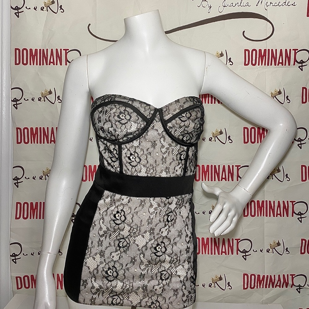 Lace dress
